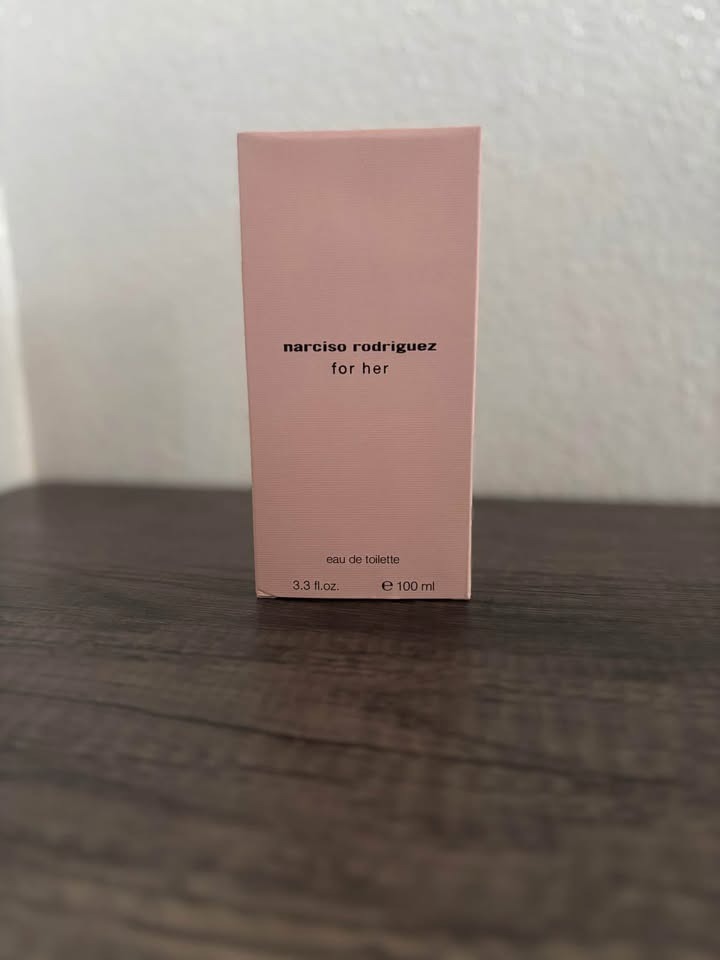 Narciso Rodriguez For Her EDT Black 100mL photo review