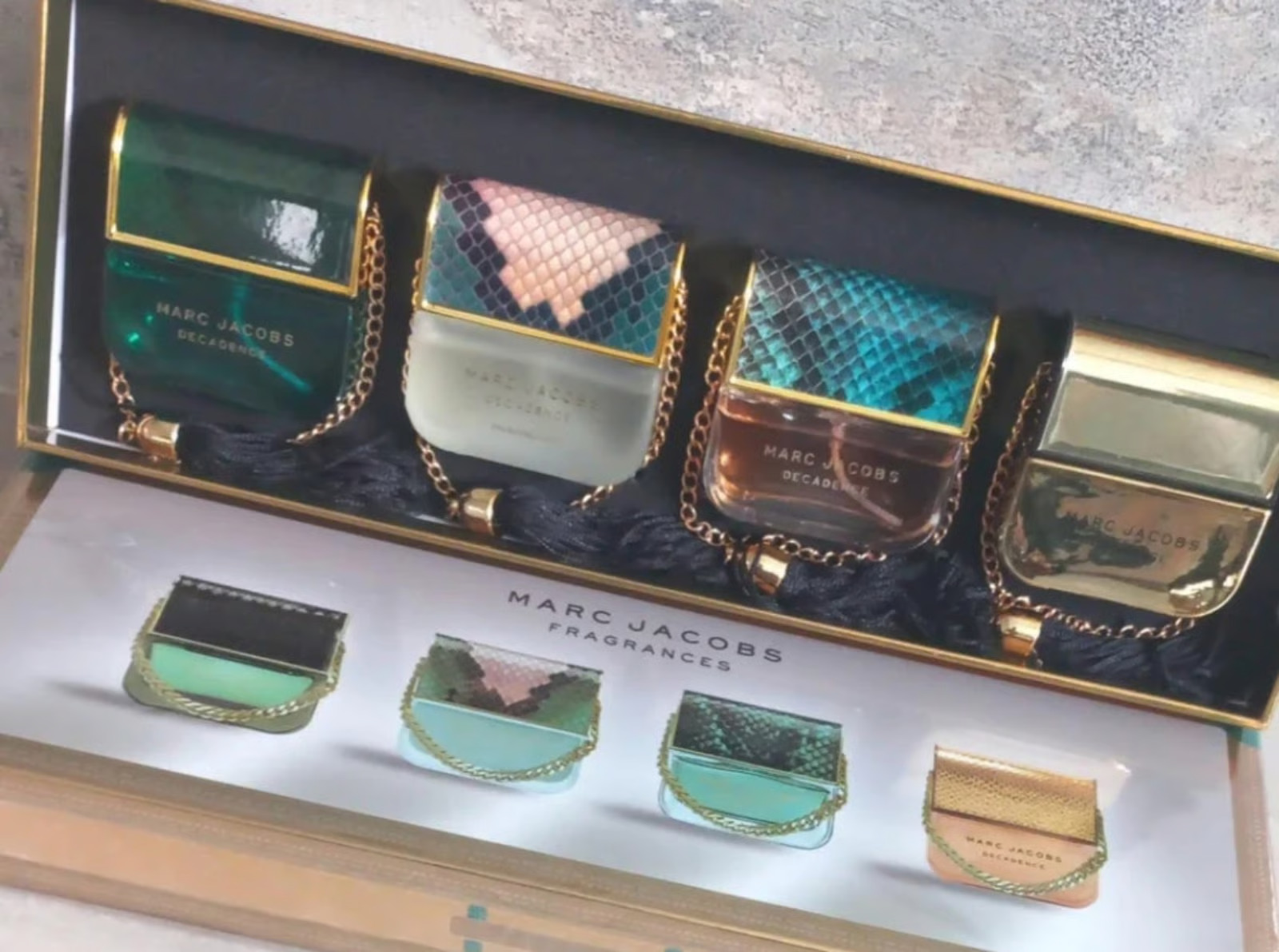 Marc Jacobs 4 In 1 Gift Set 4x25mL photo review
