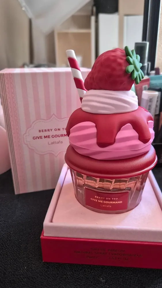 Lattafa Berry On Top Give Me Gourmand EDP 75mL photo review