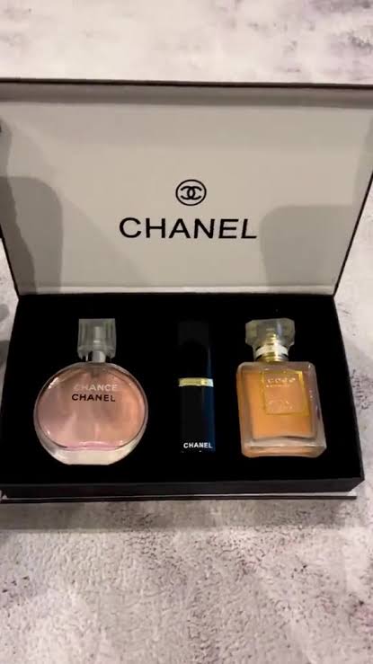 Chanel 3 in 1 Makeup Gift Set photo review