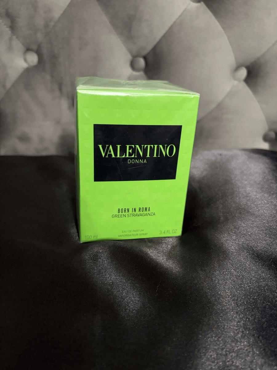 Valentino Donna Born in Roma Green Stravaganza EDP 100mL photo review