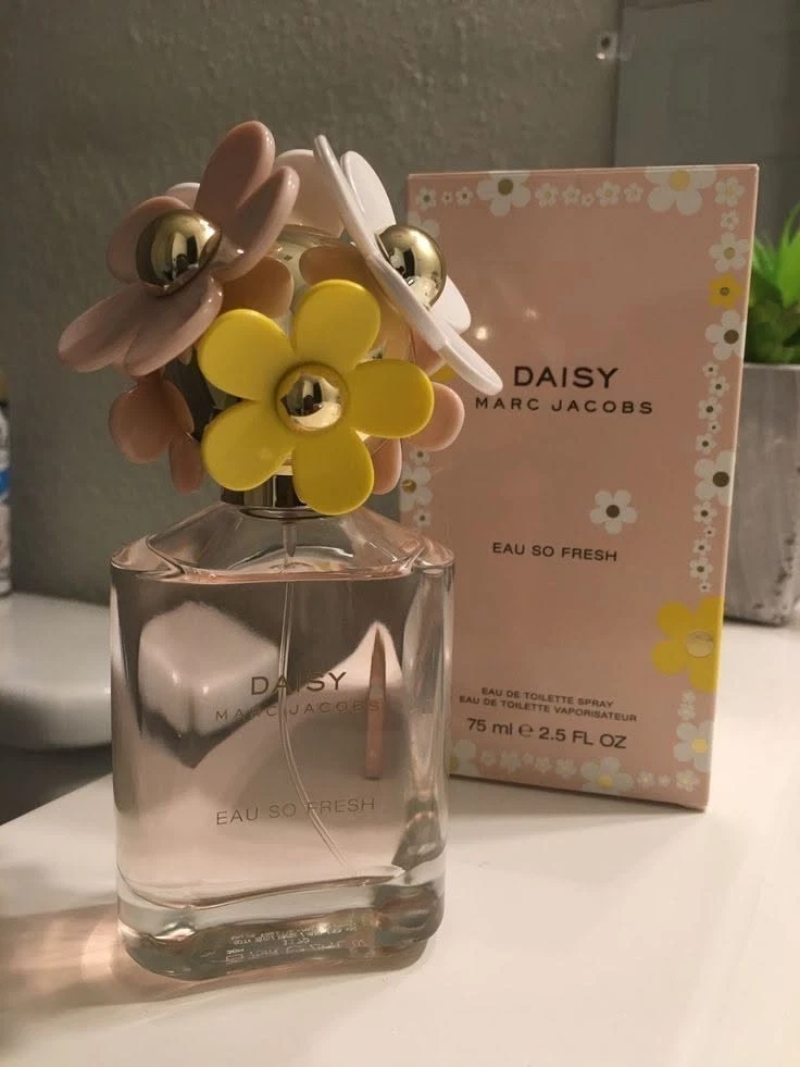 Marc Jacobs Daisy Eau So Fresh EDT 75mL photo review