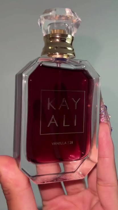 Kayali Vanilla 28 EDP 100mL photo review